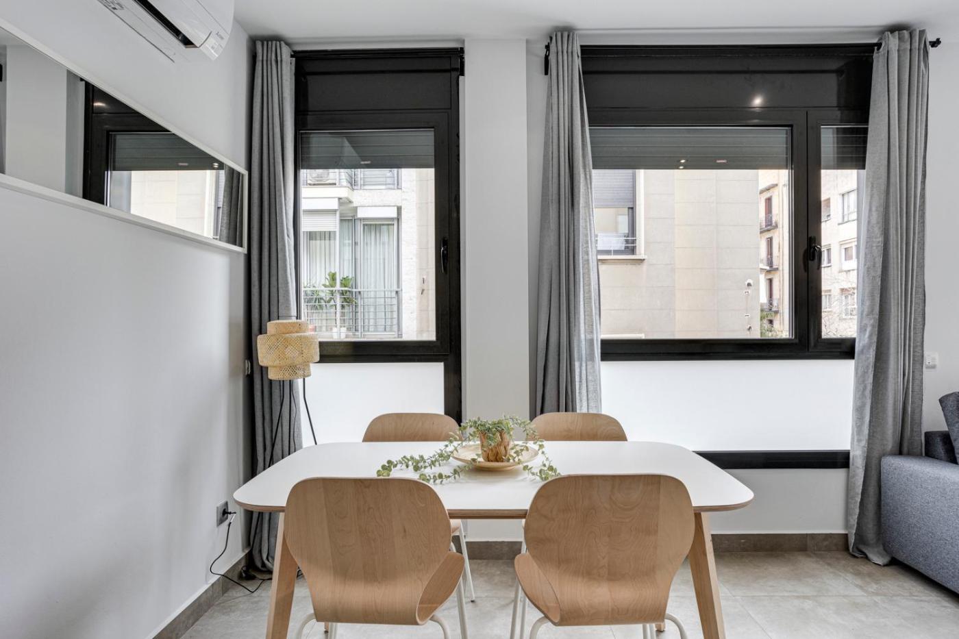 Urban Flats Vallirana Barcelona Buitenkant foto