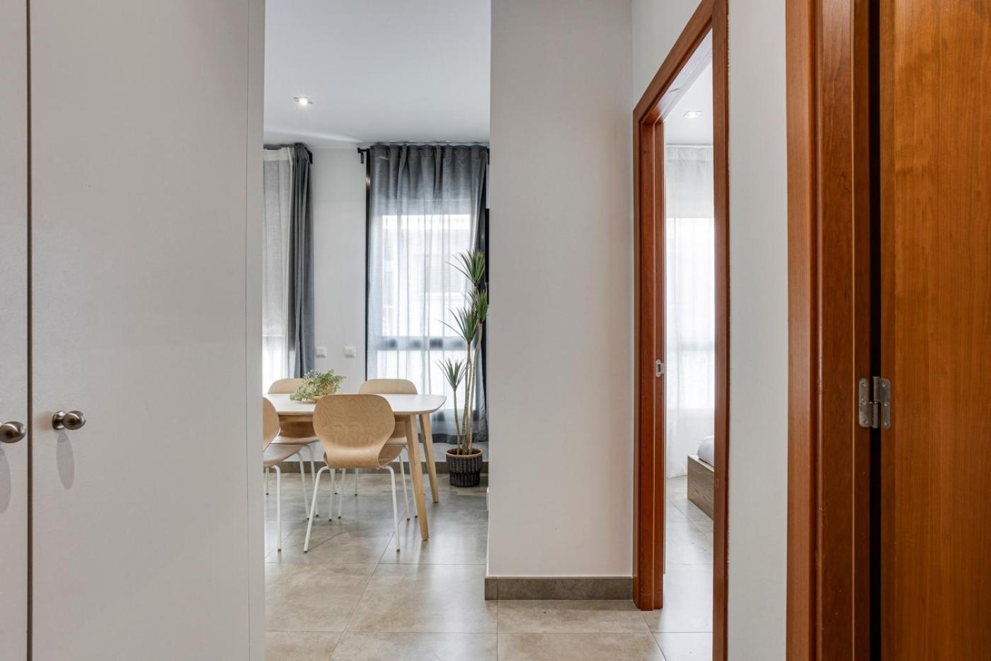 Urban Flats Vallirana Barcelona Buitenkant foto